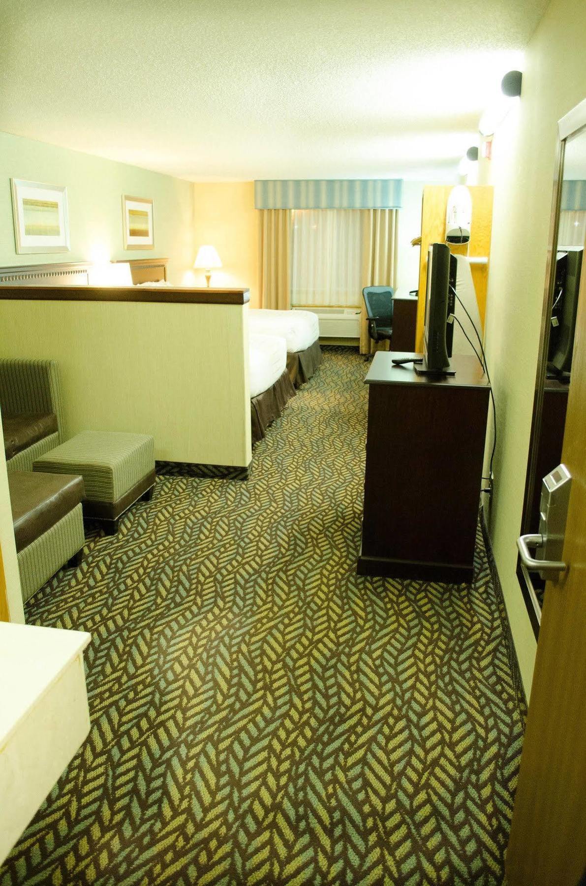 Fireside Inn And Suites Devils Lake Exterior foto
